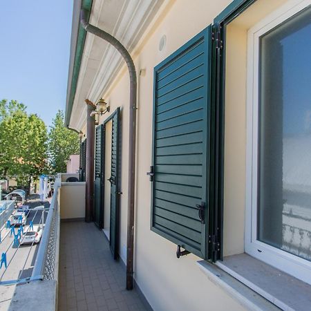 Residence Kimba Римини Экстерьер фото